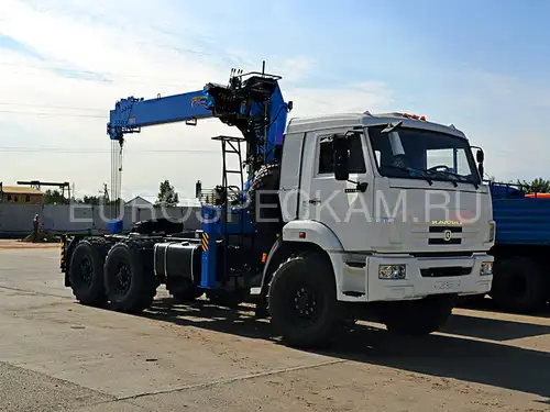 КАМАЗ 43118 тягач с КМУ DongYang SS1506