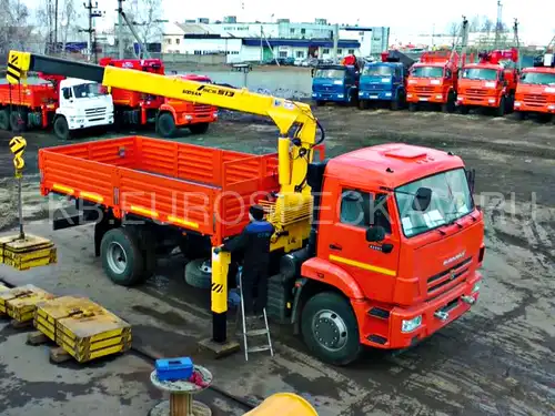 КАМАЗ 43253 бортовой с КМУ Soosan SCS 513